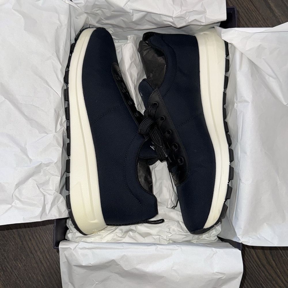 Prada Calzature Uomo Sneaker-4E3486–Authentic-EUC - Picture 12 of 13